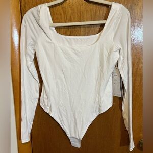 Lululemon Nulu Square-neck Long Sleeve Bodysuit NWT Medium